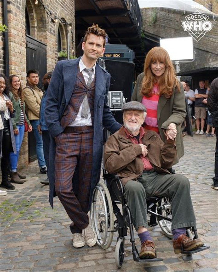 
Did Bernard Cribbins Have Children? Wife Gillian Cribbins And Family 